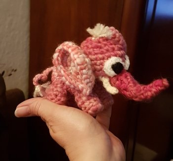 Elli...ohne Anleitung...einfach losgehäkelt.