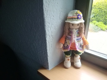 Danke Caro für die Anleitung der Puppe ist jetzt Nr. 10.