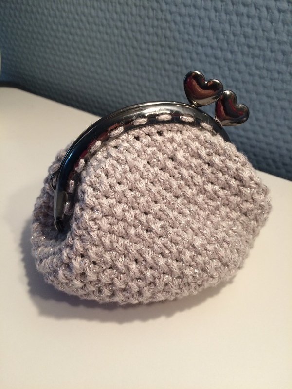 - DARIA - gehäkeltes Portmonee, Geldbörse, Mini Tasche, schönes Geschenkidee zum Geburtstag oder Schulanfang