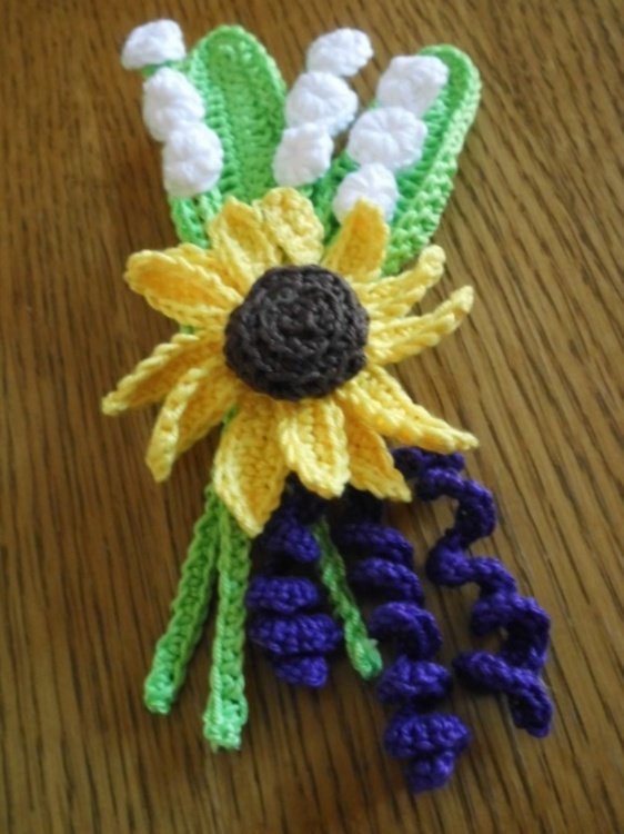 Crochet pattern boutonniere - Sunflower