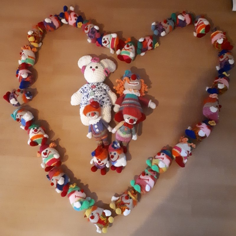 kleine lustige Clowns &quot;die Konfettis&quot; farbenfrohe Gute-Laune-Bringer und Fasching