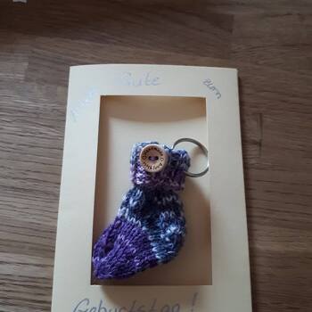 Immer mal wieder was kleines Zwischendurch. Ich verschenke diese Karten besonders gern zu Anlässen zu welchen man kurzfristig eingeladen wird. :)