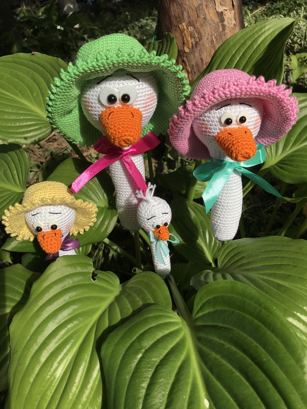 Häkelanleitung - Blumenstecker - Die Gänseschar / 4 Größen