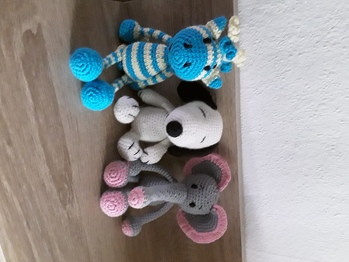 Die Anleitungen von Lassal sind alle sehr gut, ich häkel die Tierchen immer wieder gern