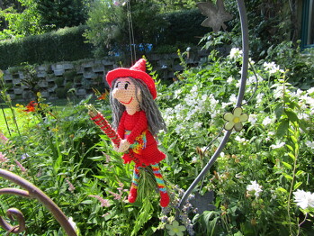 sexy Hexe Ruth mal in rot!!! klasse Anleitung von 