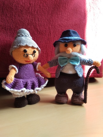 Macht viel Spaß beim Nacharbeiten.Hoffe es kann sich sehen lassen.