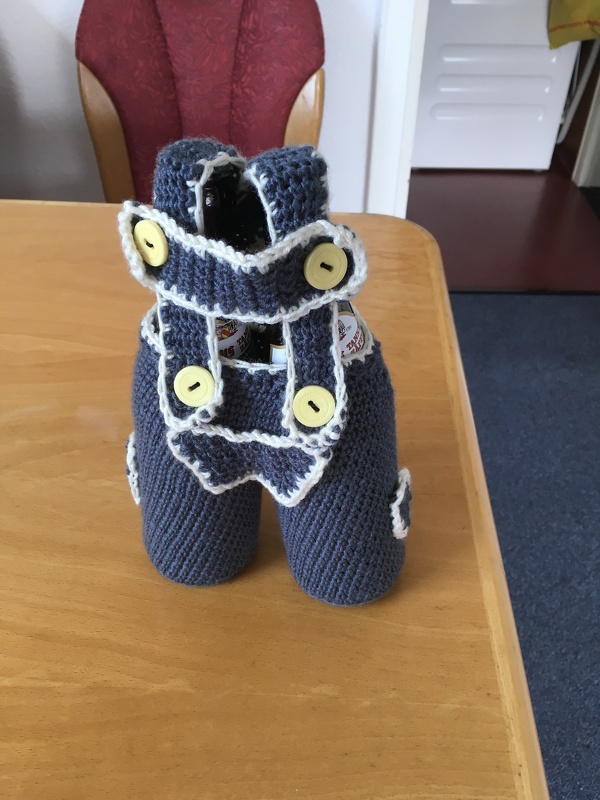 Häkelanleitung "Lederhose"