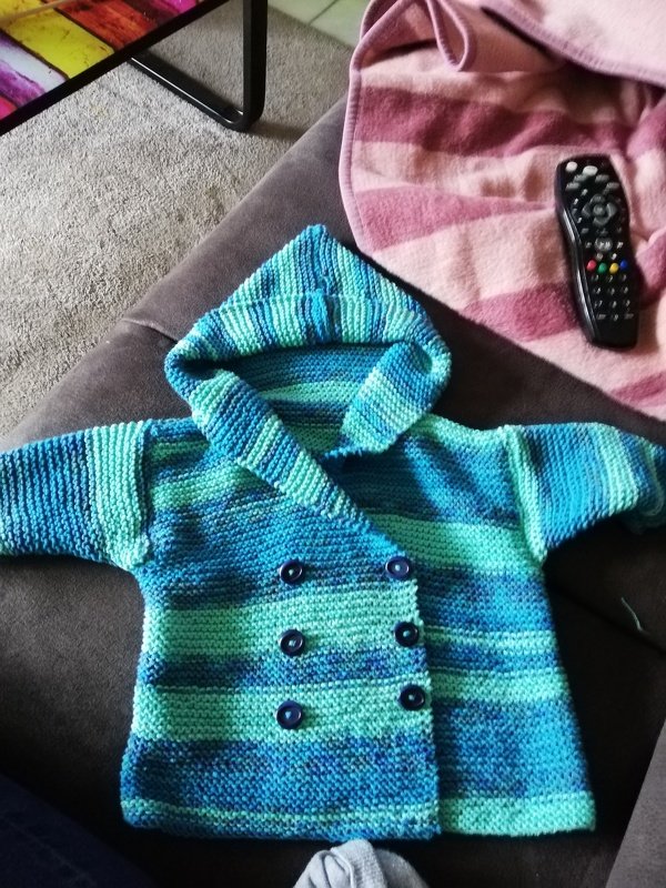 Jacke - Mütze - Schuhe Strickanleitung in verschiedenen Größen