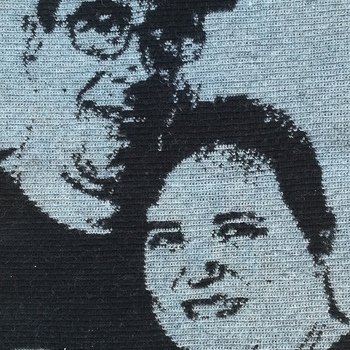 Ein Portrait von meinem Mann und mir, gehäkelt mit festen Maschen. 140x170 Pixel, bzw feste Maschen.