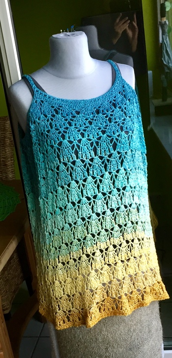 Eins meiner Lieblingsteile und dabei so simpel und fernsehtauglich.
Die 2. hängt an der Nadel