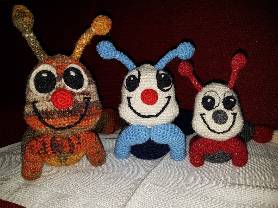 Häkelanleitung Theo die Raupe