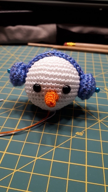 mein Schneemann nach Anleitung. Ist aber noch nicht fertig.