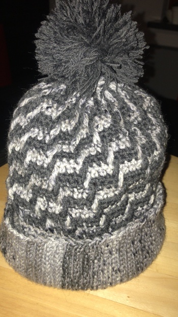 …und nochmal in anderen Farben mit  selbst gemachter  Bommel.