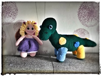 Diese beiden Amigurumis sind frei aus der Hand entstanden