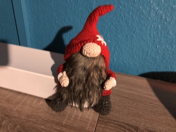 Einfach mal so ein Wichtel ohne Anleitung ( es wird auch keine folgen, da Spontangedanke)