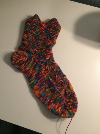 Das war schon etwas kniffelig ....meine erste Patchwork Socke 🧦