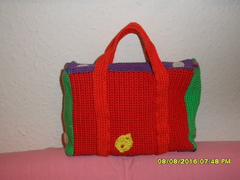 Kleine Handarbeitstasche zum Mitnehmen. Super.