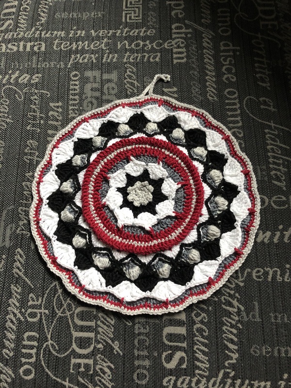 Häkelanleitung Topflappen Mandala "Spring Rose"