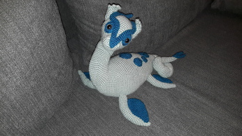 Nessi. Eine kleine Herausforderung. Meine Enkelin wollte sie unbedingt haben. Und sie liebt es.