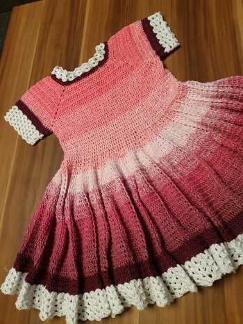 Supersüsses Mädchenkleid ...halbe Stäbchen ..fertig