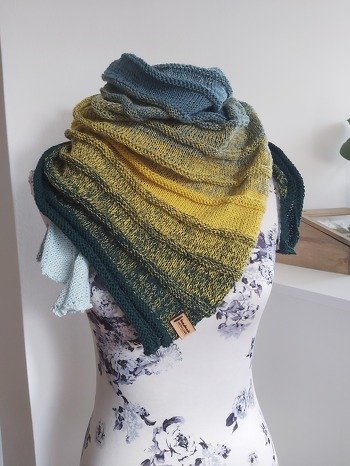 Mein erstes Stricktuch, war super einfach zu arbeiten