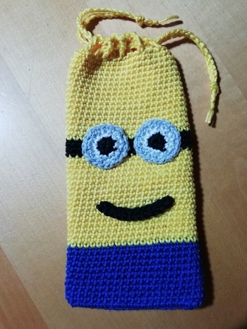 Ich habe nach der Anleitung  eine Handytasche  gehäkelt