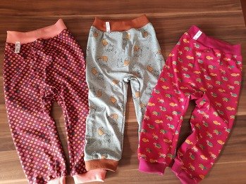 Pumphosen  RAS für die Kita zum rumtollen nach einem  Schnittmuster vom Nähfrosch.