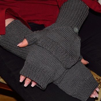 Diese Marktfrauenhandschuhe habe ich für meinen Schwiegersohn auf Wunsch gefertigt.