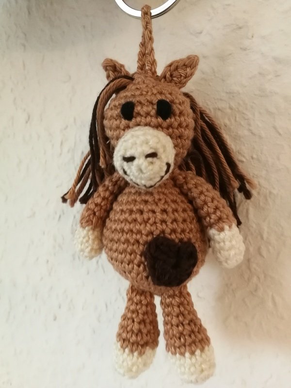 Häkelanleitung Schlüsselanhänger Pferdchen