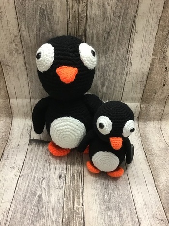 Mama und Baby Pinguin