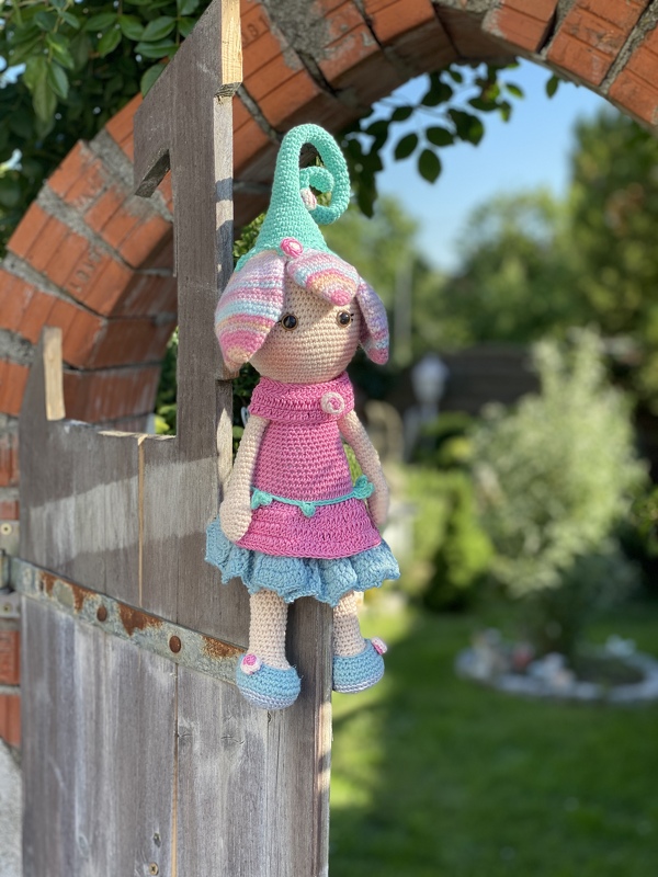 Häkelanleitung Blumenmädchen Miss Krokus