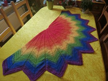 Regenbogentuch aus einem Bobbel