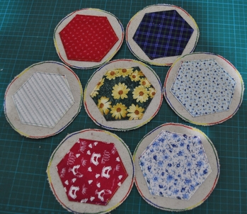 Pott und Glasuntersetzer