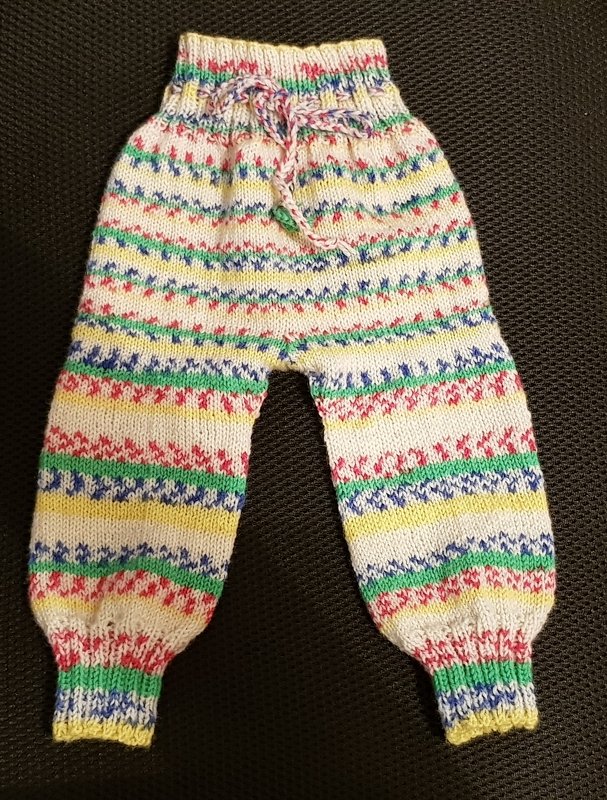 Babyhose Noah - Strickanleitung - 0 - 3 Monate