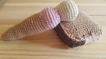 Eis und (Eis-)Happen
Wolle: Catania Schachenmayr