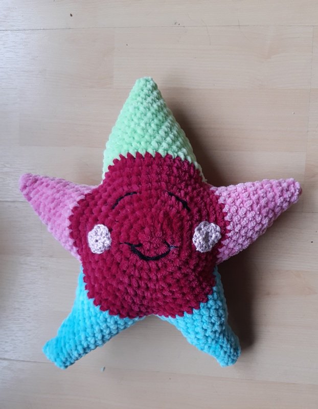 - SAM - Seestern zum Kuscheln und Liebhaben, Plüschtierstern aus Chenillegarn, schönes Geschenk, Plüschtier