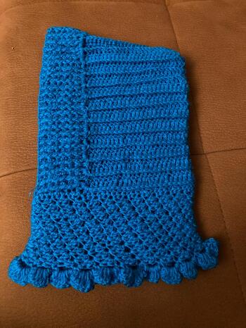 Sehr schöne und toll beschriebene Anleitung. Ich habe den Schal nur mit einer 5 er Nadel gehäkelt, da sie ansonsten etwas zu eng war bei meiner Tochter🤪