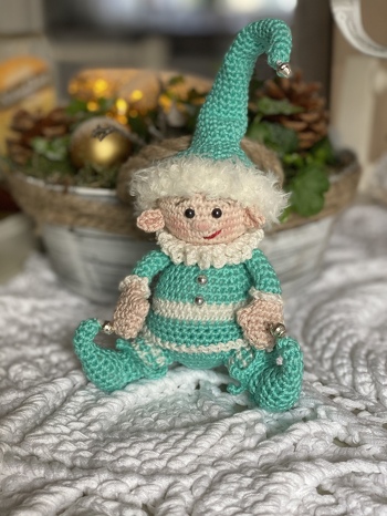 Wie immer tolle Anleitung 👏🏼 Von Mtinitoon ❤️
Der kleine Elf 😍😊