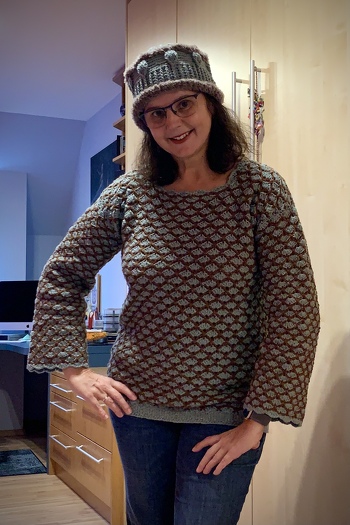 Mütze Eislady von Petra Perle und Pulli Jeans Look von Mi-Li