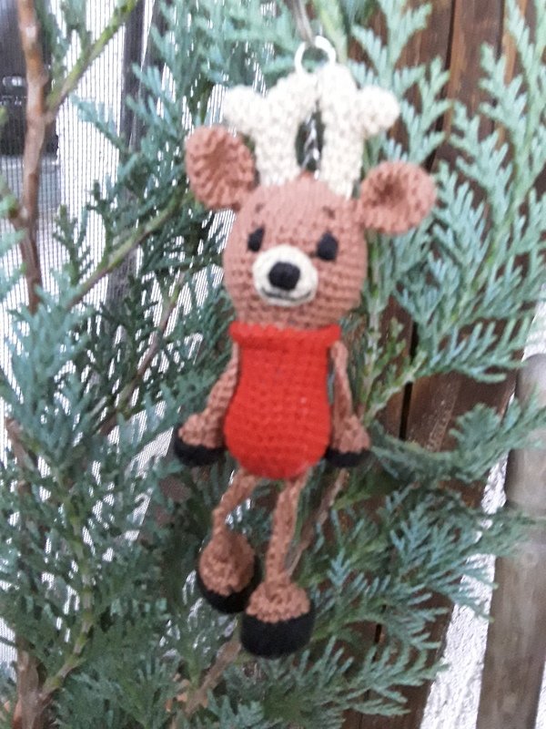 knuffiges Rentier JOUP - einfache Häkelanleitung - witzige Dekoidee