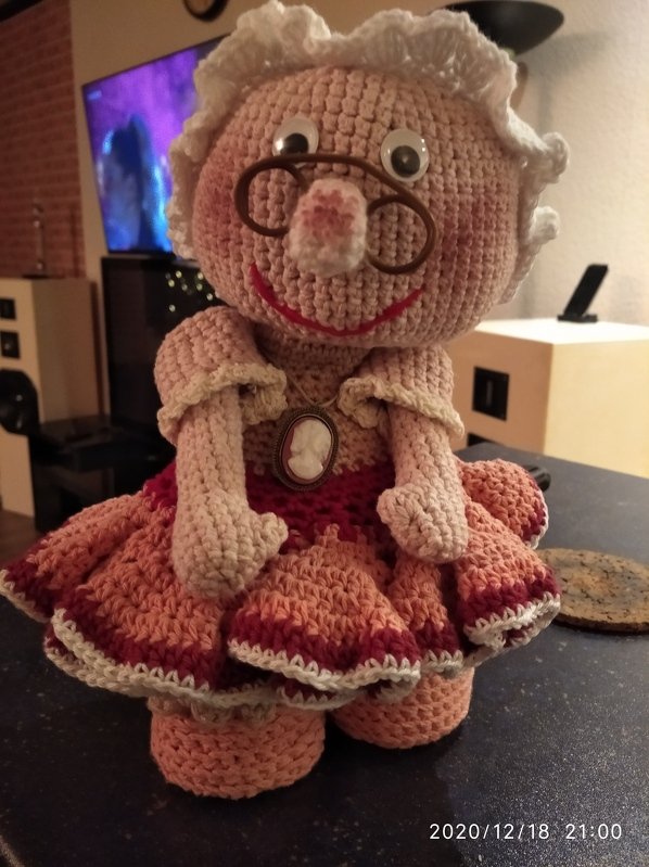 Oma Rosl Dekofigur für Großeltern zu Geburtstag Muttertag Hochzeitstag