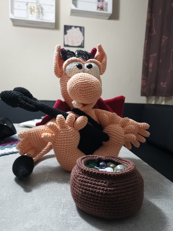 https://www.crazypatterns.net/de/items/60165/haekelanleitung-teufelchen