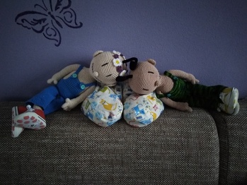 Liebe MaschenTante,
Es hat alles total toll geklappt und ich bin mittlerweile bei Nr. 3  beim häkeln!
LG Moni