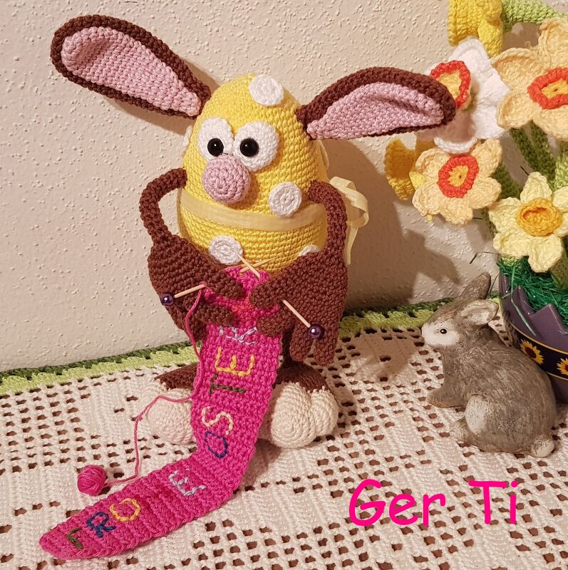 Crochet Pattern &quot;Knitting Easter Egg&quot;