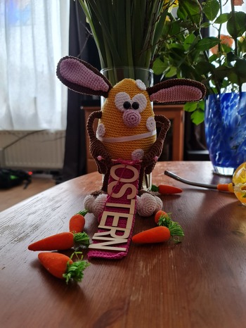 https://www.crazypatterns.net/nl/items/69831/haakpatroon-breiend-paasei
So eine tolle Anleitung. Sehr gut zu folgen und es gibt viel Bilder dazu.