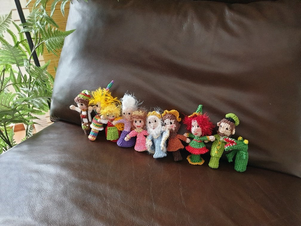 Sparangebot: 10 Fingerpuppen (Kasperletheater)