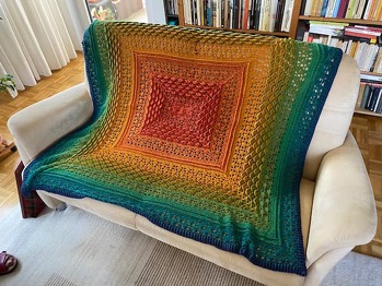 Fanui - Decke nach der Anleitung von Morben Design. Ist zwar viel Arbeit, aber die mache ich noch öfter.