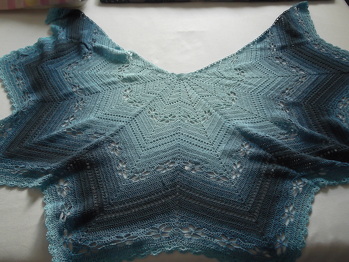 Sternentuch,Blumenstern nach einer Anleitung von steifgetier.