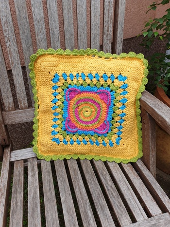 ja und das ist die Rückseite vom Kissen 