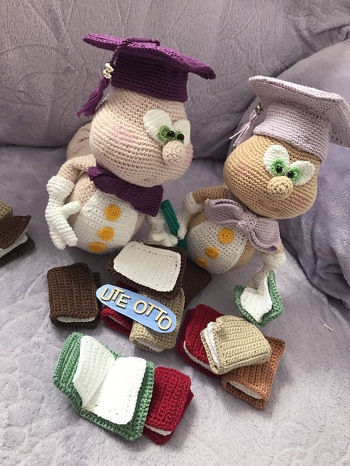 Bücherwurm nach Anleitung von Dinegurumi
Tolle, sehr gut verständliche Anleitung 👍🏼